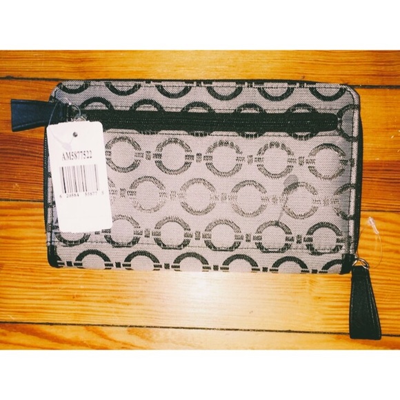 🖤👛Anna Martina Franco Compartment Wallet👛🖤 - Picture 3 of 4